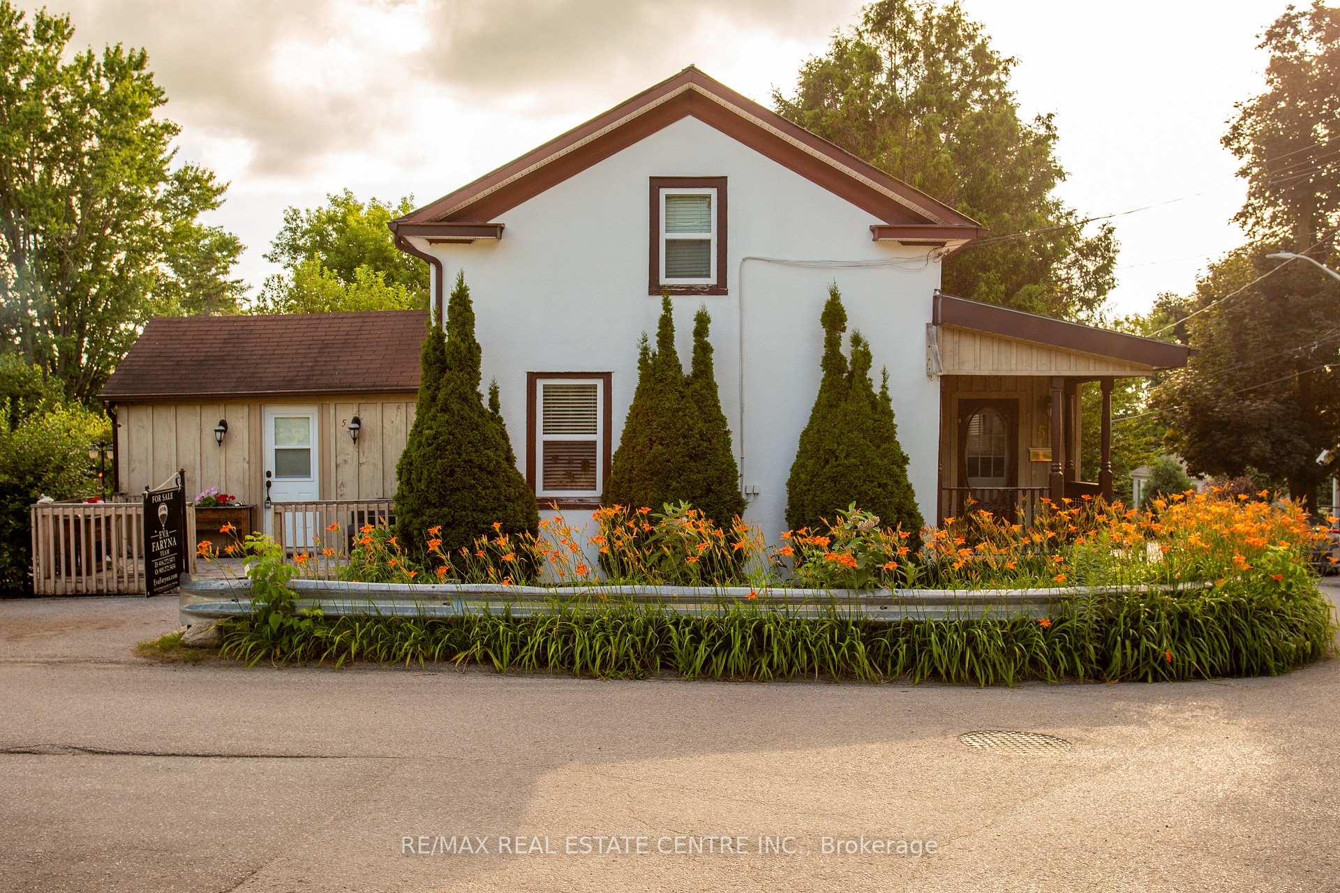 Photo 7 of 5 East John Street N, Innisfil, Cookstown — HOMEH