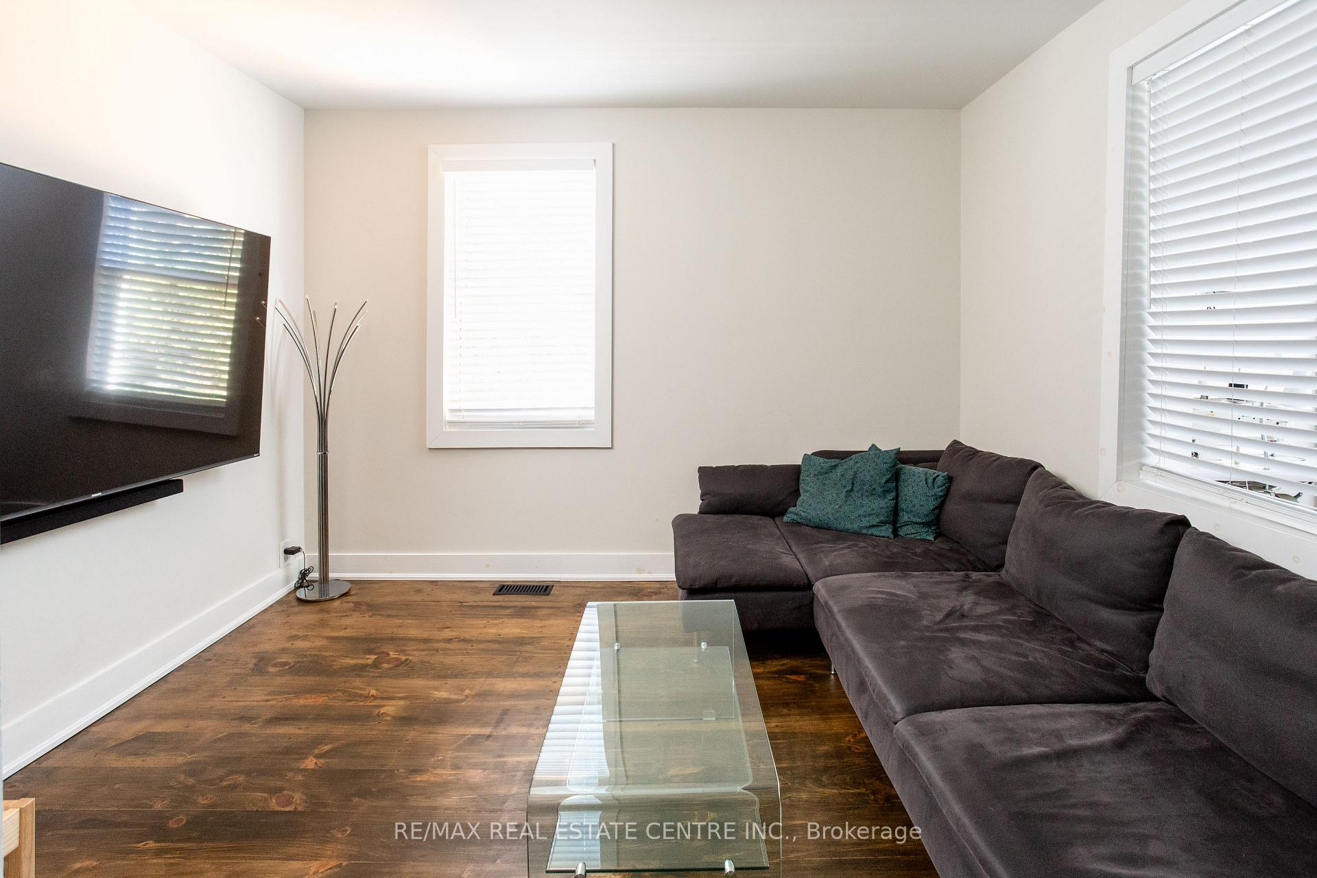 Photo 31 of 5 East John Street N, Innisfil, Cookstown — HOMEH