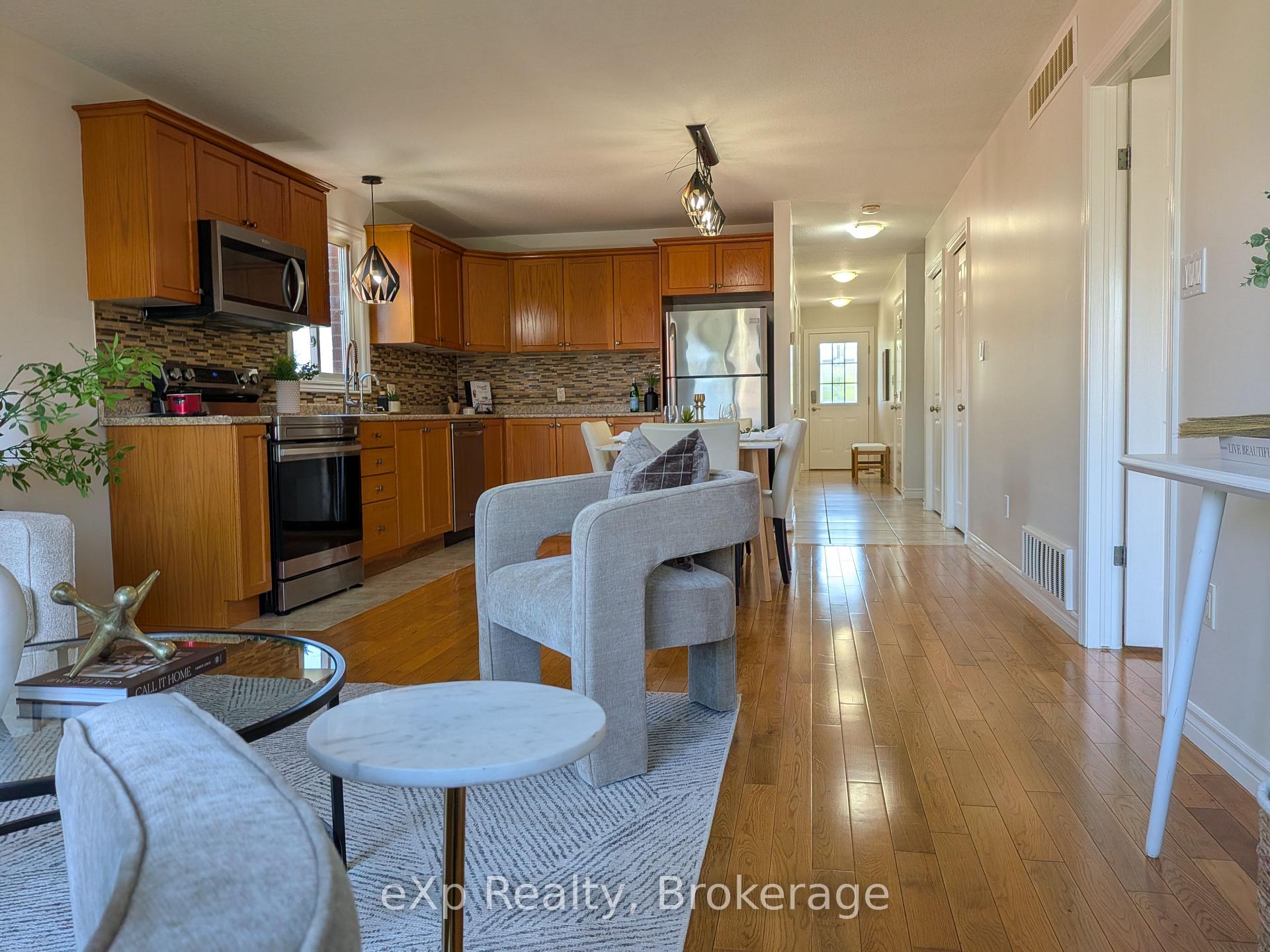 Photo 5 of 489 Danby Street E, North Perth, Listowel — HOMEH