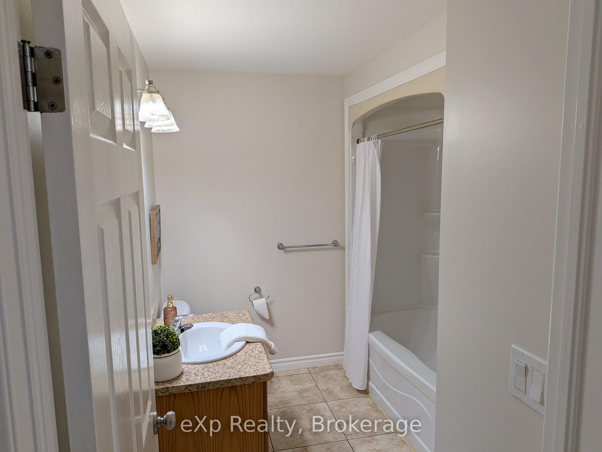 Photo 10 of 489 Danby Street E, North Perth, Listowel — HOMEH