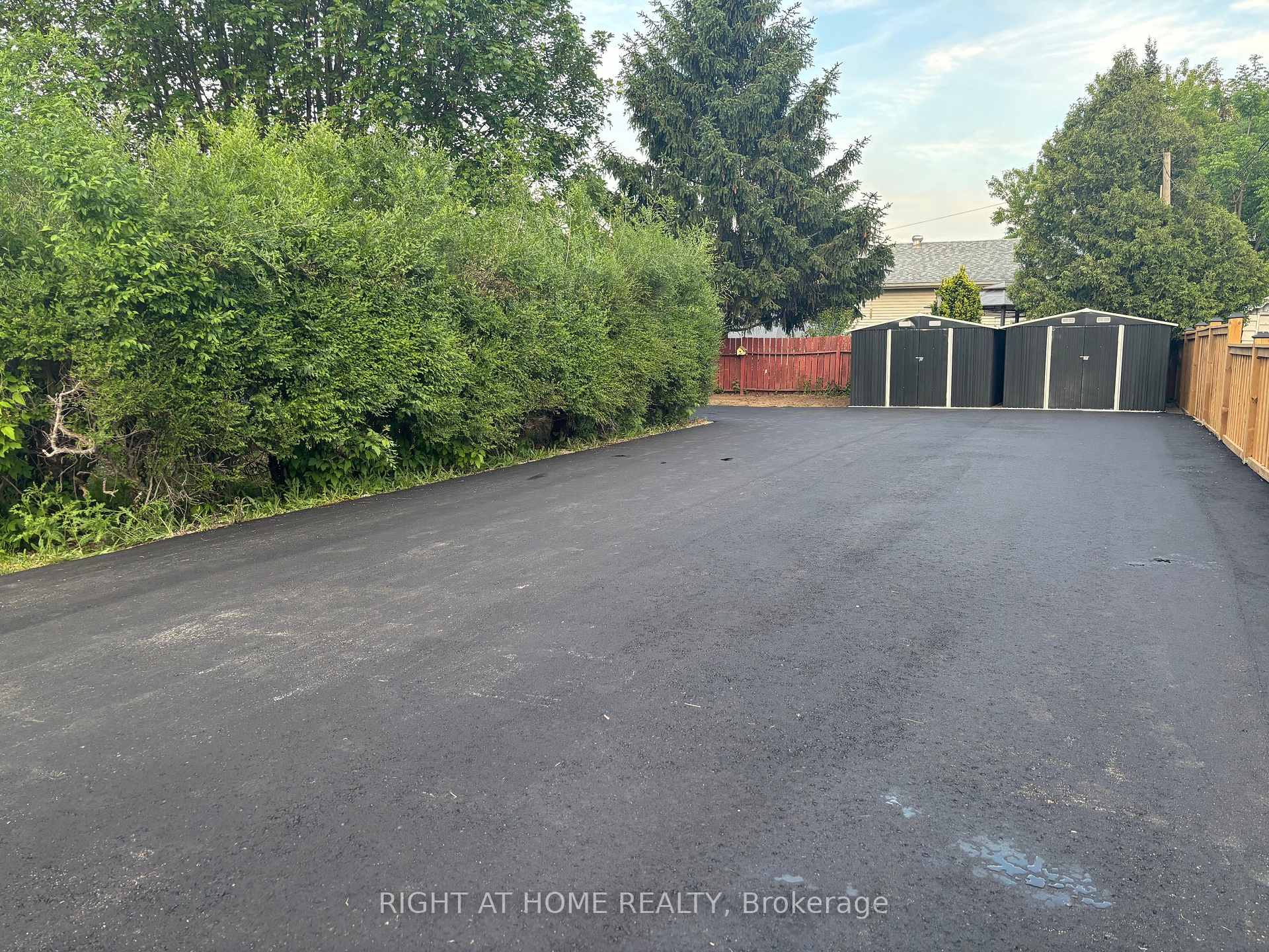 Photo 2 of Unit Upper, 442 Broadway Avenue, Milton, Old Milton — HOMEH