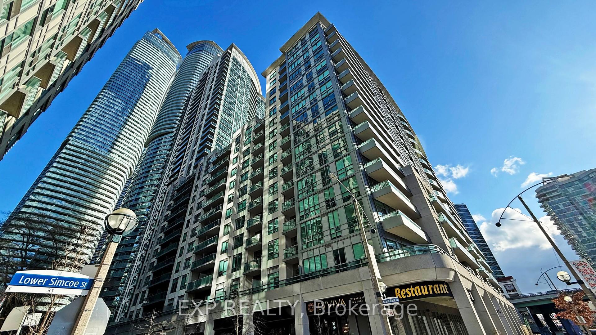 Photo 2 of Unit 1106, 25 Lower Simcoe Street, Toronto, Waterfront Communities — HOMEH