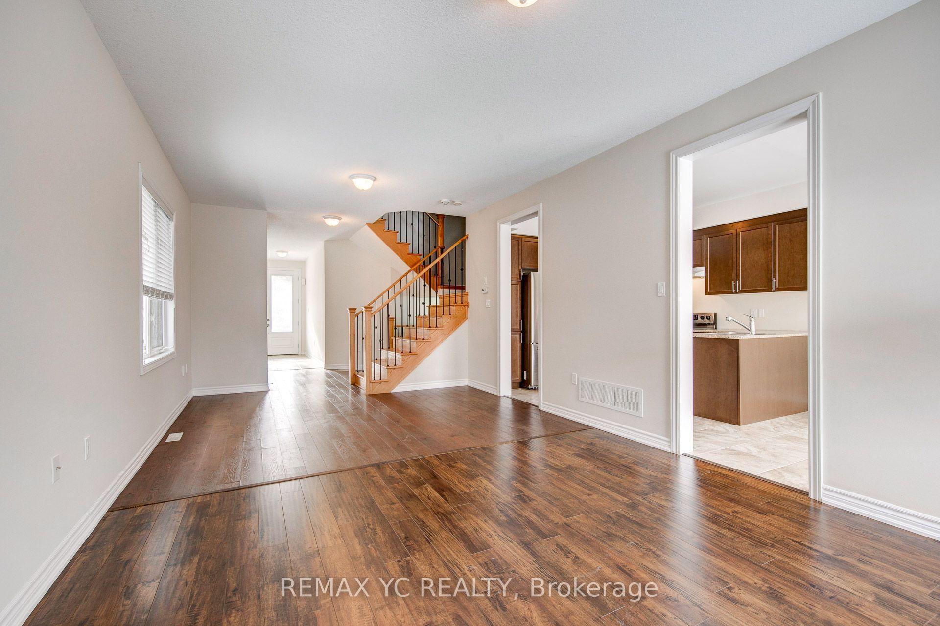 Photo 8 of 56 Walker Boulevard, New Tecumseth, Alliston — HOMEH