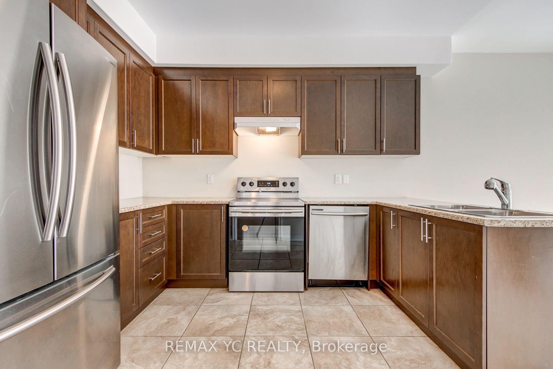 Photo 10 of 56 Walker Boulevard, New Tecumseth, Alliston — HOMEH