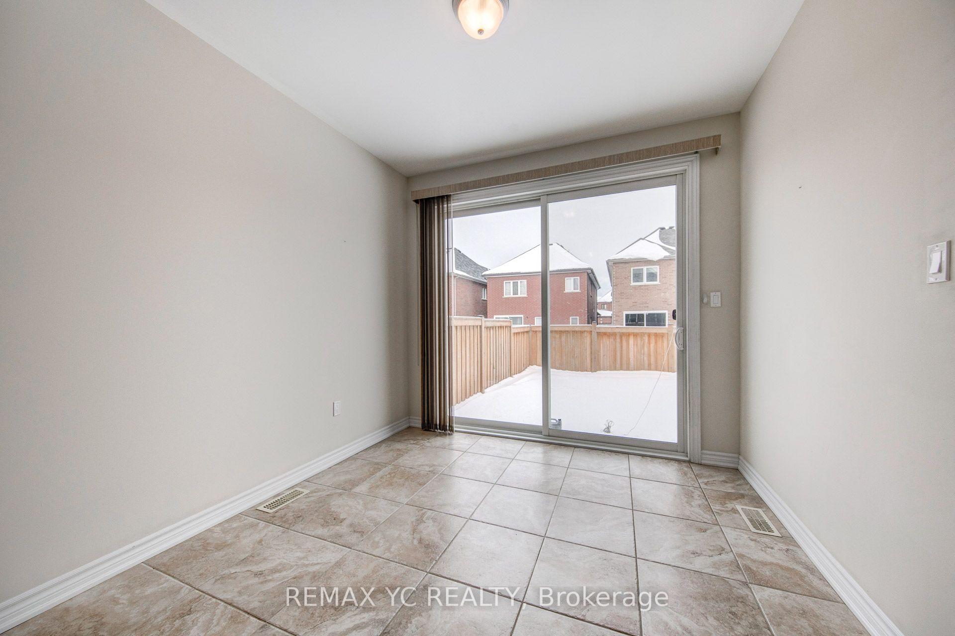 Photo 14 of 56 Walker Boulevard, New Tecumseth, Alliston — HOMEH