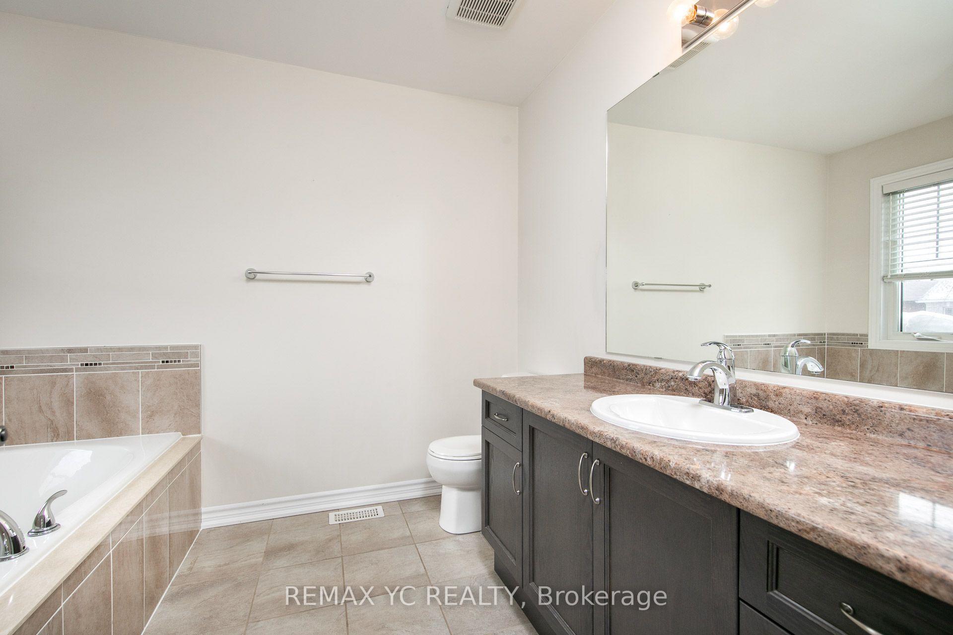 Photo 24 of 56 Walker Boulevard, New Tecumseth, Alliston — HOMEH