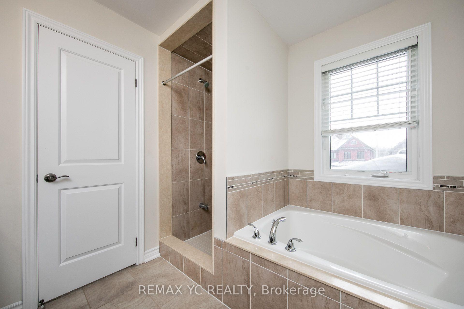Photo 25 of 56 Walker Boulevard, New Tecumseth, Alliston — HOMEH