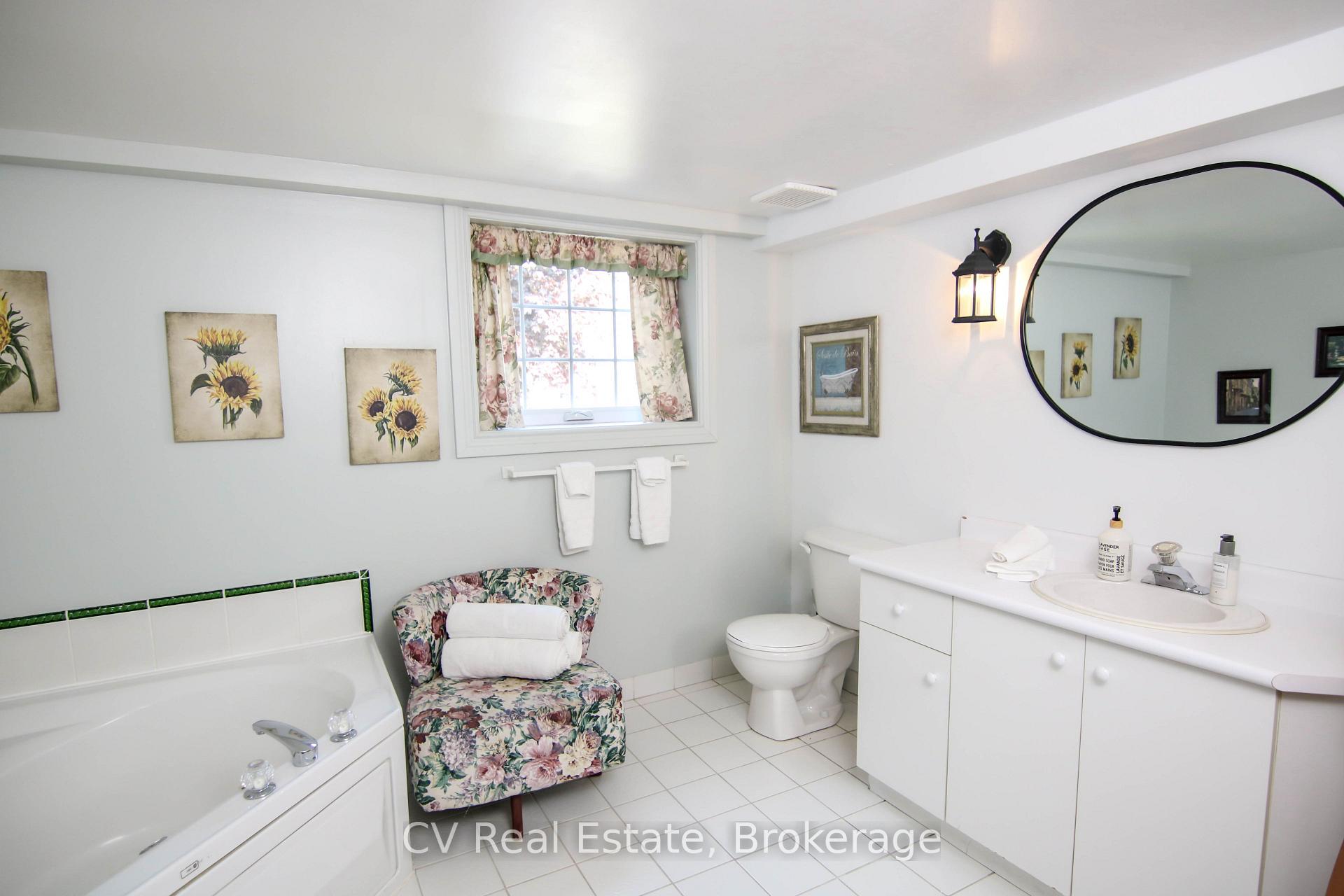 Photo 21 of Unit 152, 2 Mahaffy Court, Bracebridge — HOMEH