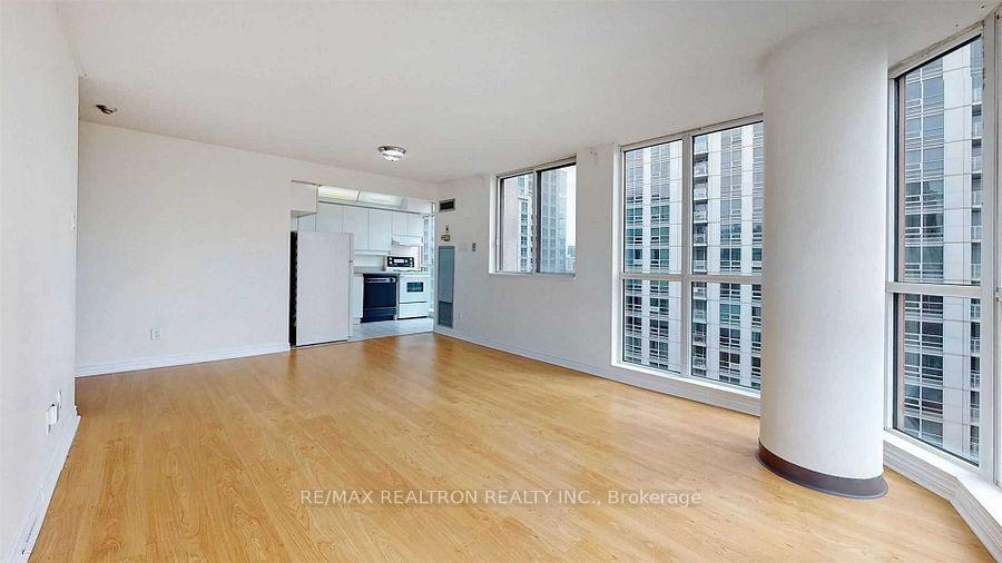 Photo 6 of Unit 2610, 736 Bay Street, Toronto, Bay Street Corridor — HOMEH