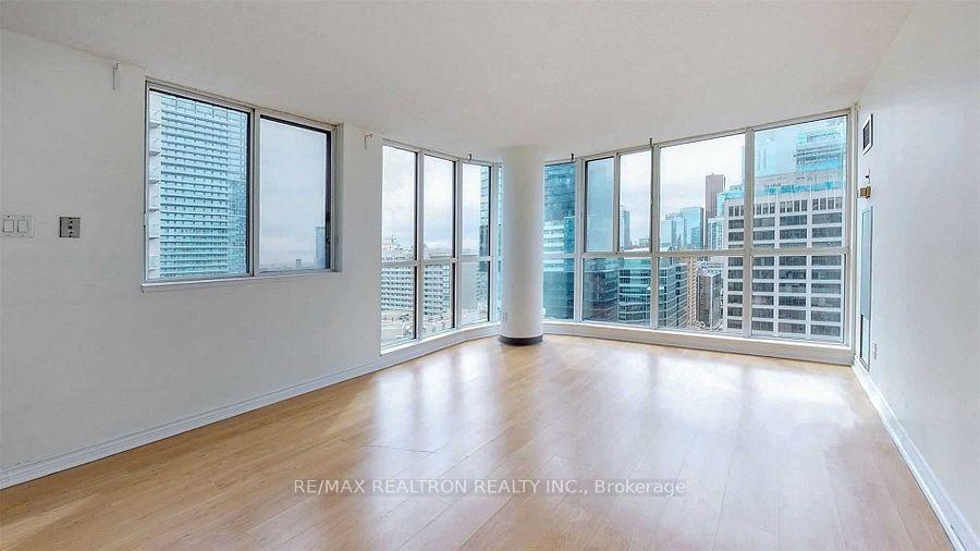 Photo 7 of Unit 2610, 736 Bay Street, Toronto, Bay Street Corridor — HOMEH