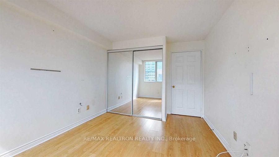Photo 10 of Unit 2610, 736 Bay Street, Toronto, Bay Street Corridor — HOMEH