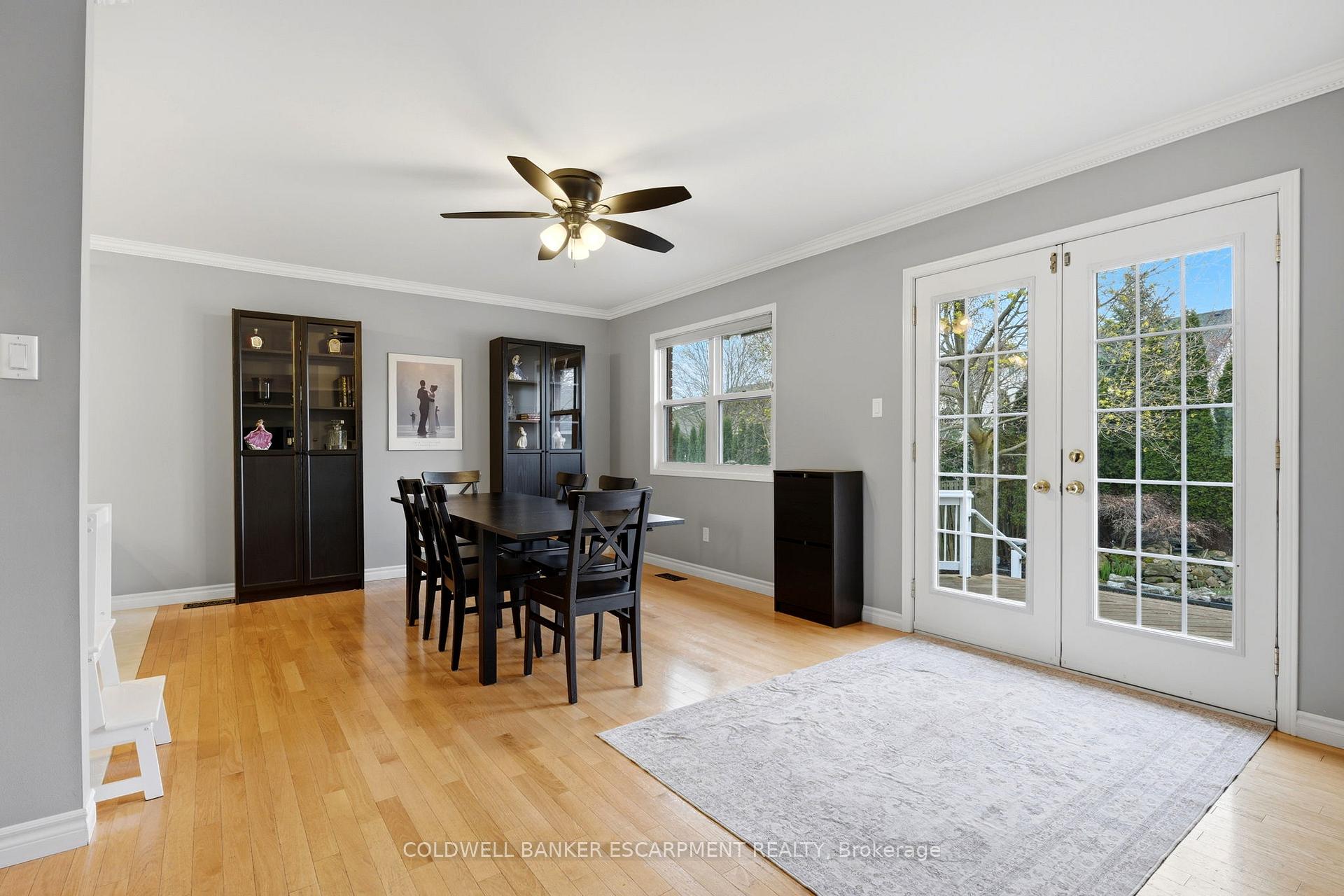 Photo 10 of 58 Dairy Drive, Halton Hills, Acton — HOMEH