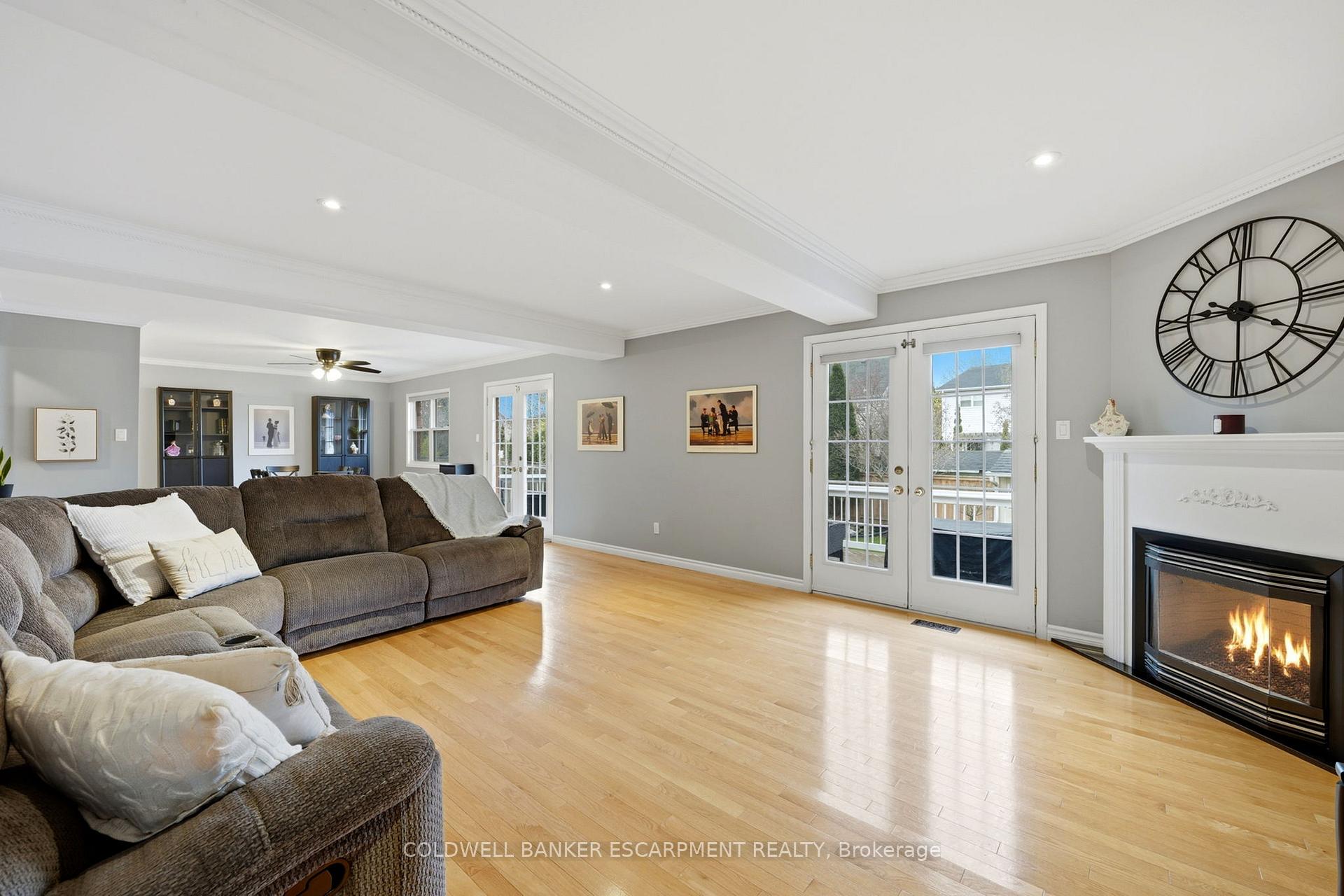 Photo 13 of 58 Dairy Drive, Halton Hills, Acton — HOMEH