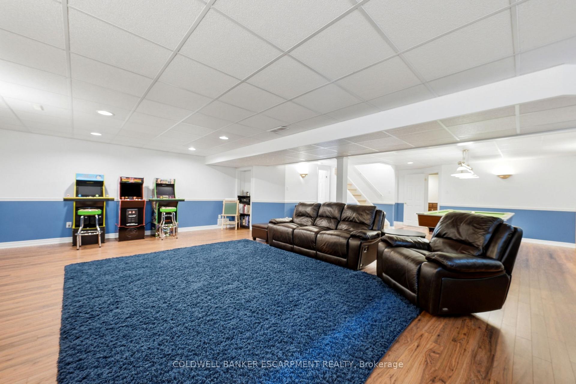 Photo 30 of 58 Dairy Drive, Halton Hills, Acton — HOMEH