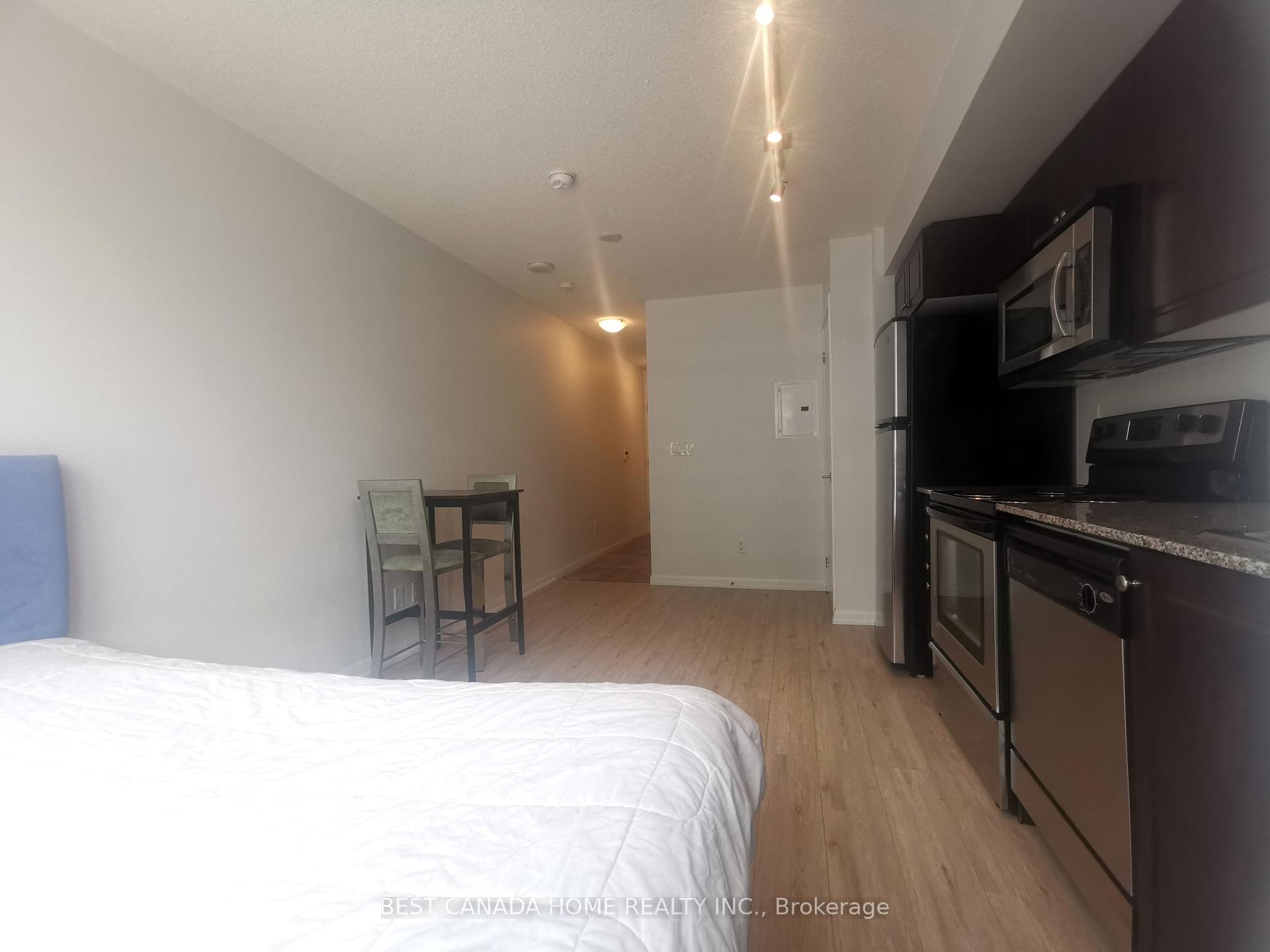 Photo 4 of Unit 675, 209 Fort York Boulevard, Toronto, Niagara — HOMEH