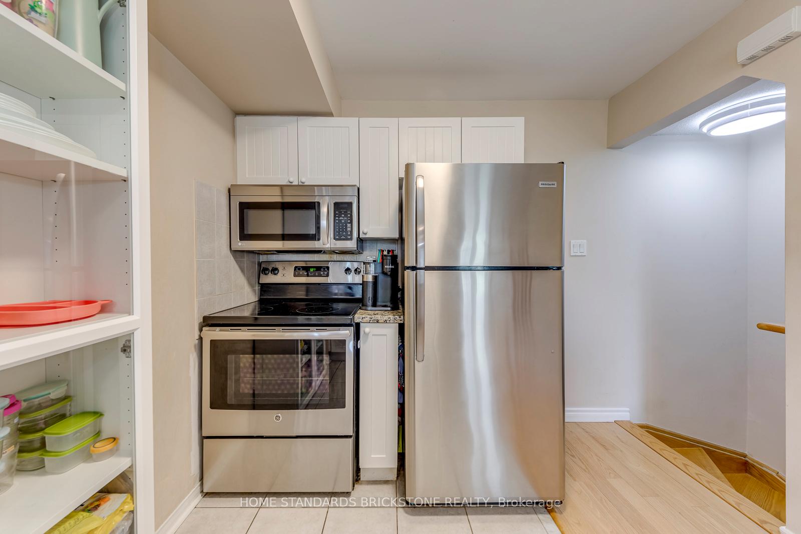 Photo 4 of Unit 291, 306 John Street, Markham, Aileen-Willowbrook — HOMEH