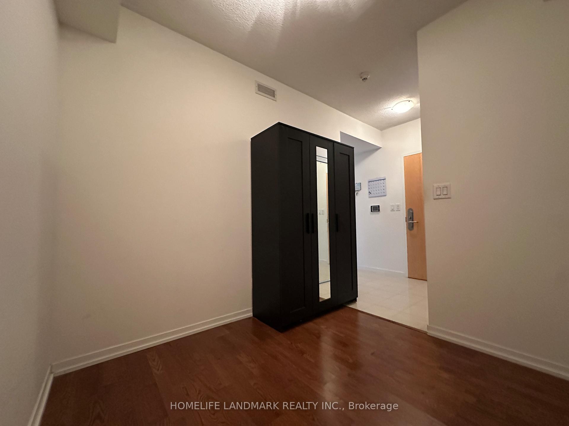 Photo 3 of Unit 2701, 65 Bremner Boulevard, Toronto, Waterfront Communities — HOMEH