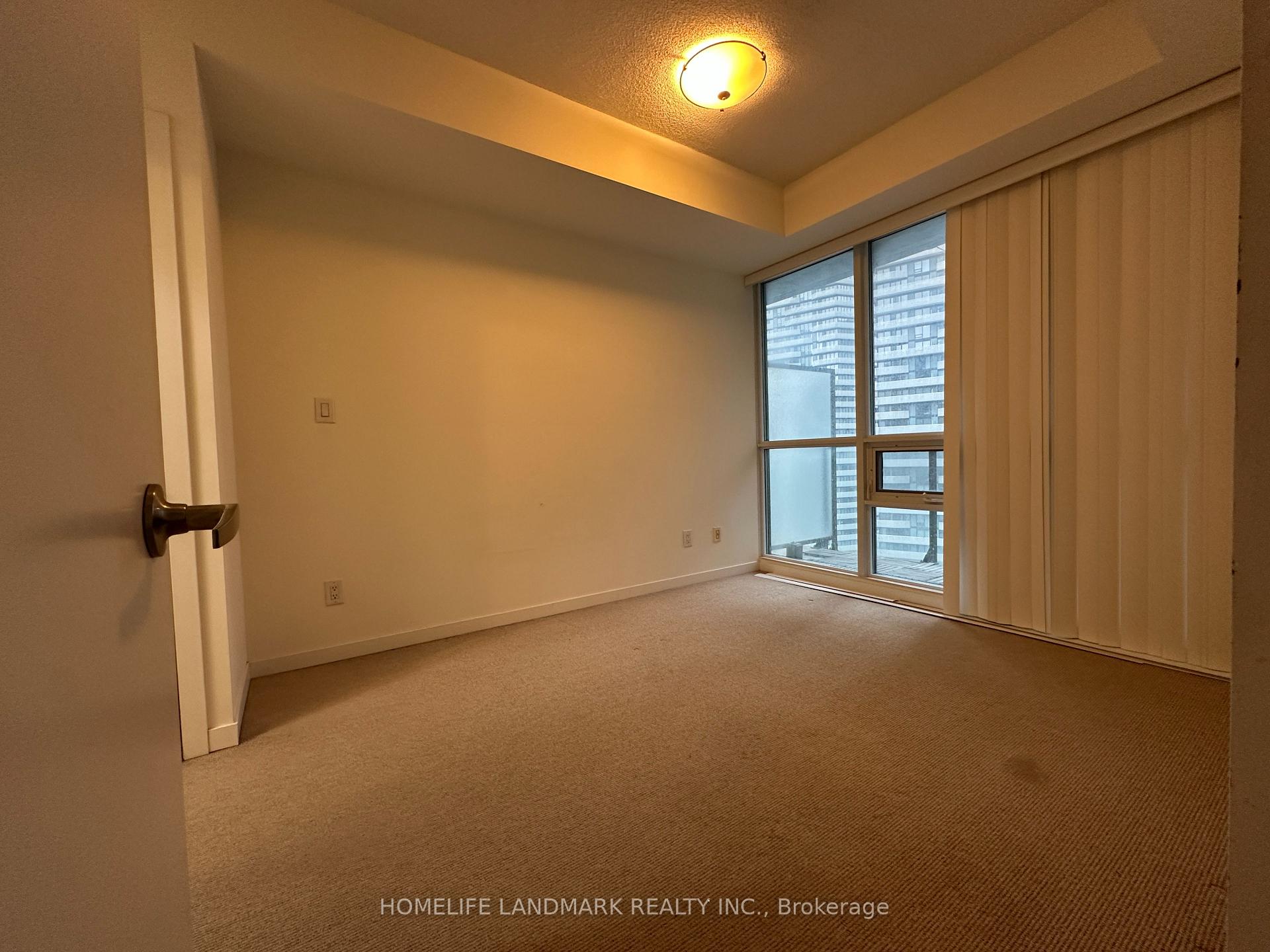 Photo 6 of Unit 2701, 65 Bremner Boulevard, Toronto, Waterfront Communities — HOMEH