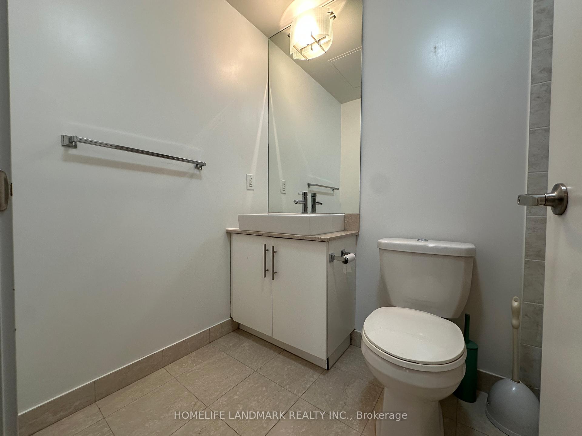 Photo 7 of Unit 2701, 65 Bremner Boulevard, Toronto, Waterfront Communities — HOMEH