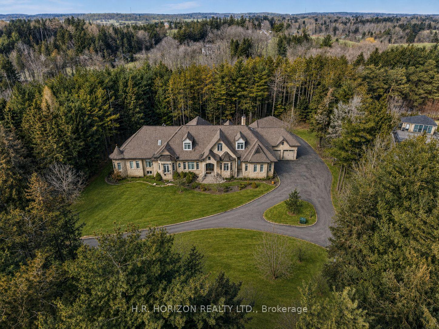 Photo 1 of 13045 Jane Street, King, King City — HOMEH