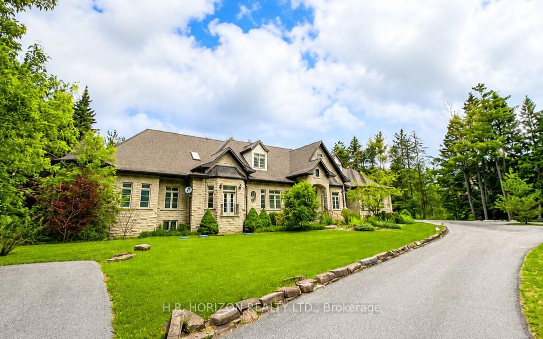 Photo 4 of 13045 Jane Street, King, King City — HOMEH