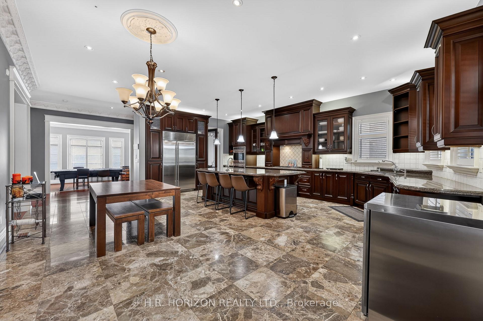 Photo 14 of 13045 Jane Street, King, King City — HOMEH