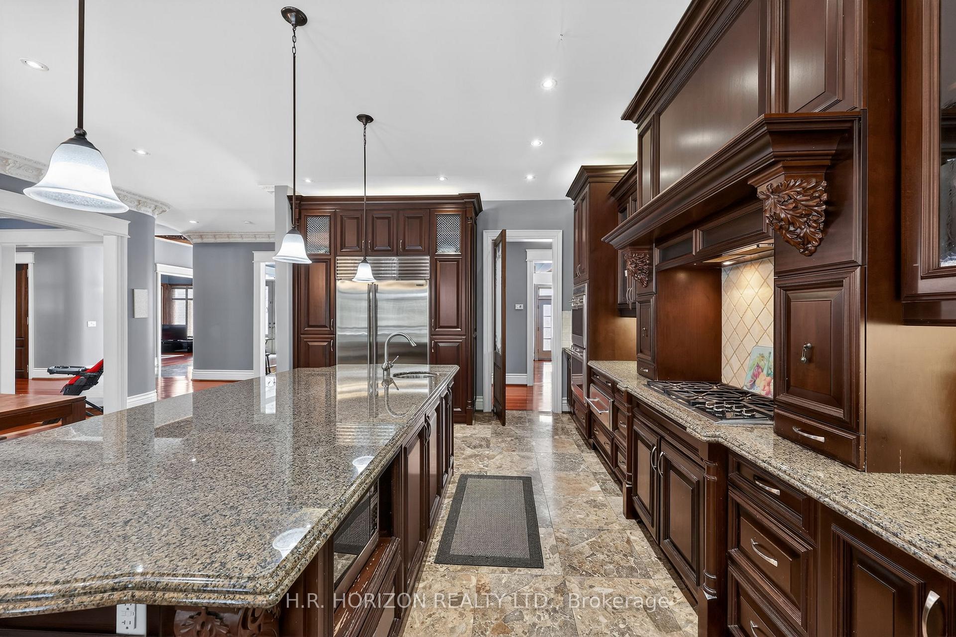Photo 16 of 13045 Jane Street, King, King City — HOMEH