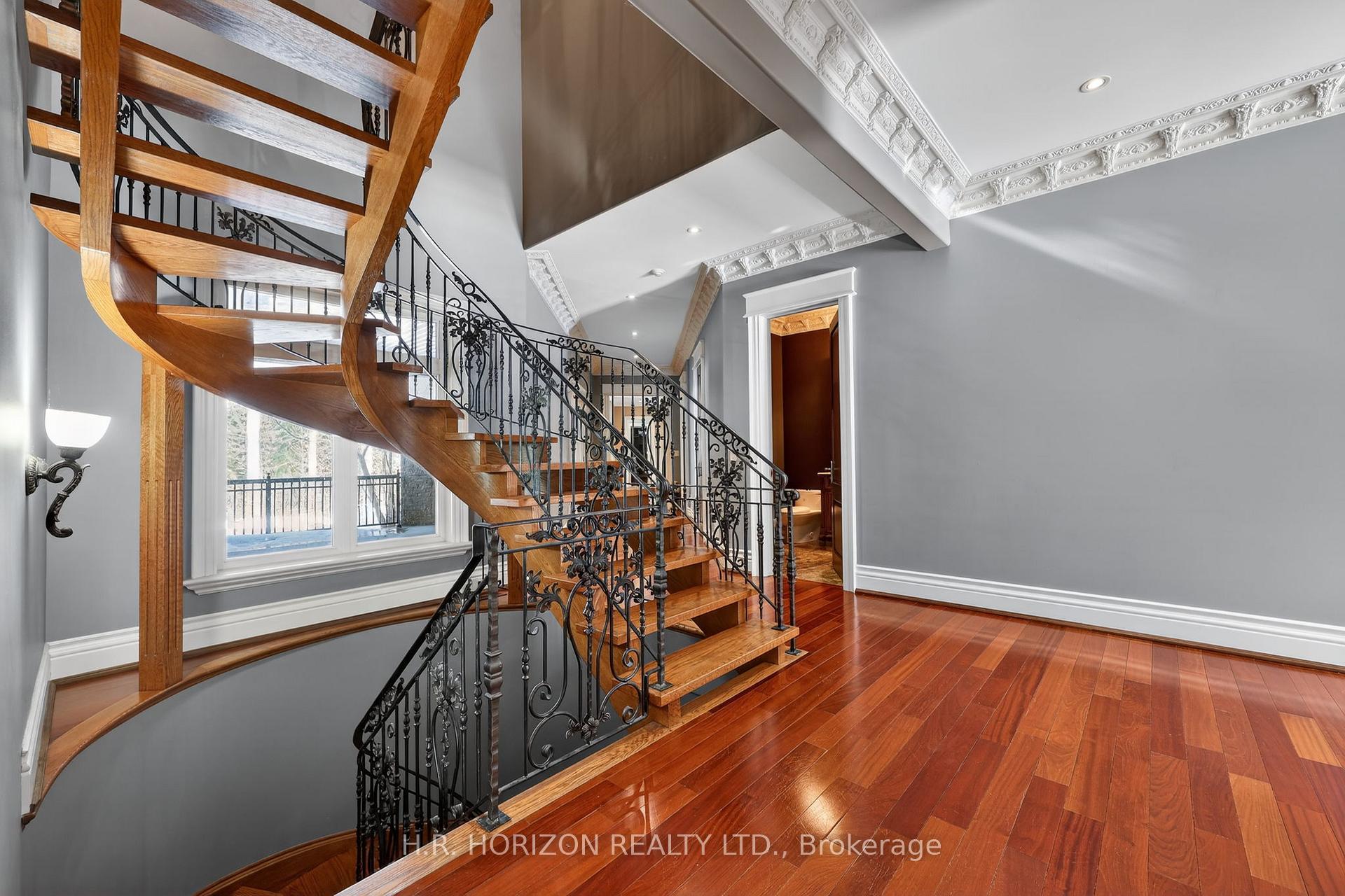 Photo 20 of 13045 Jane Street, King, King City — HOMEH