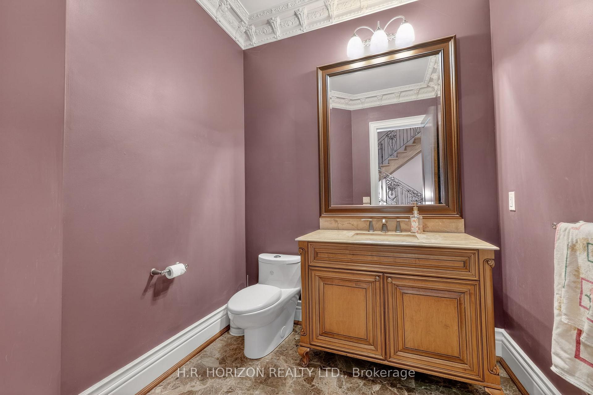 Photo 21 of 13045 Jane Street, King, King City — HOMEH