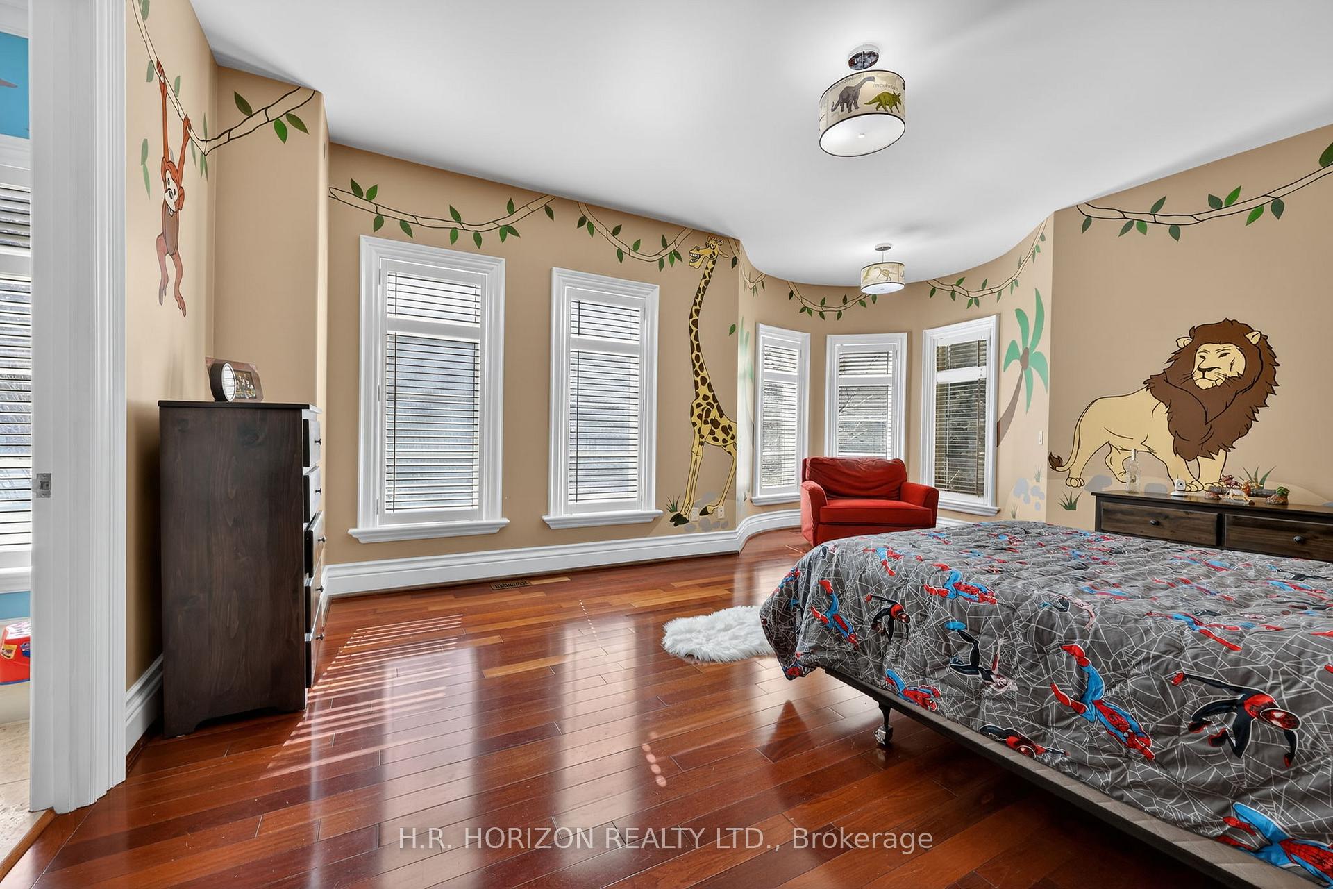 Photo 26 of 13045 Jane Street, King, King City — HOMEH