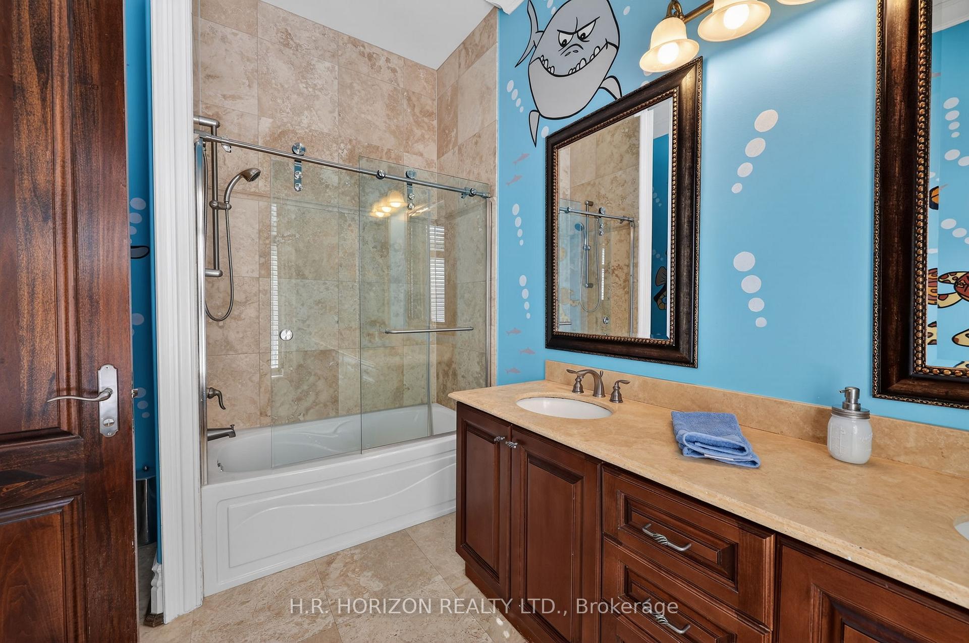 Photo 29 of 13045 Jane Street, King, King City — HOMEH