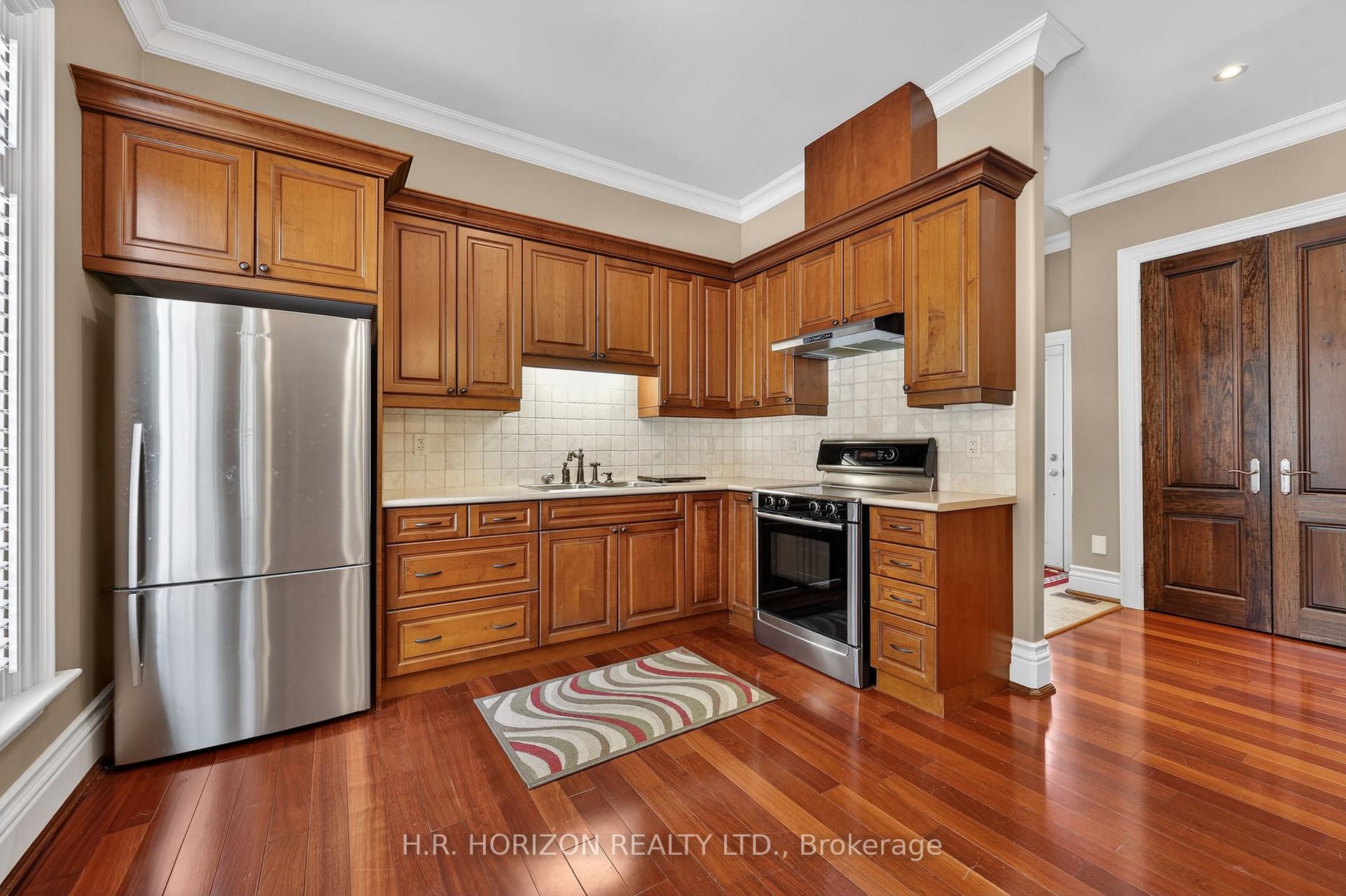 Photo 32 of 13045 Jane Street, King, King City — HOMEH