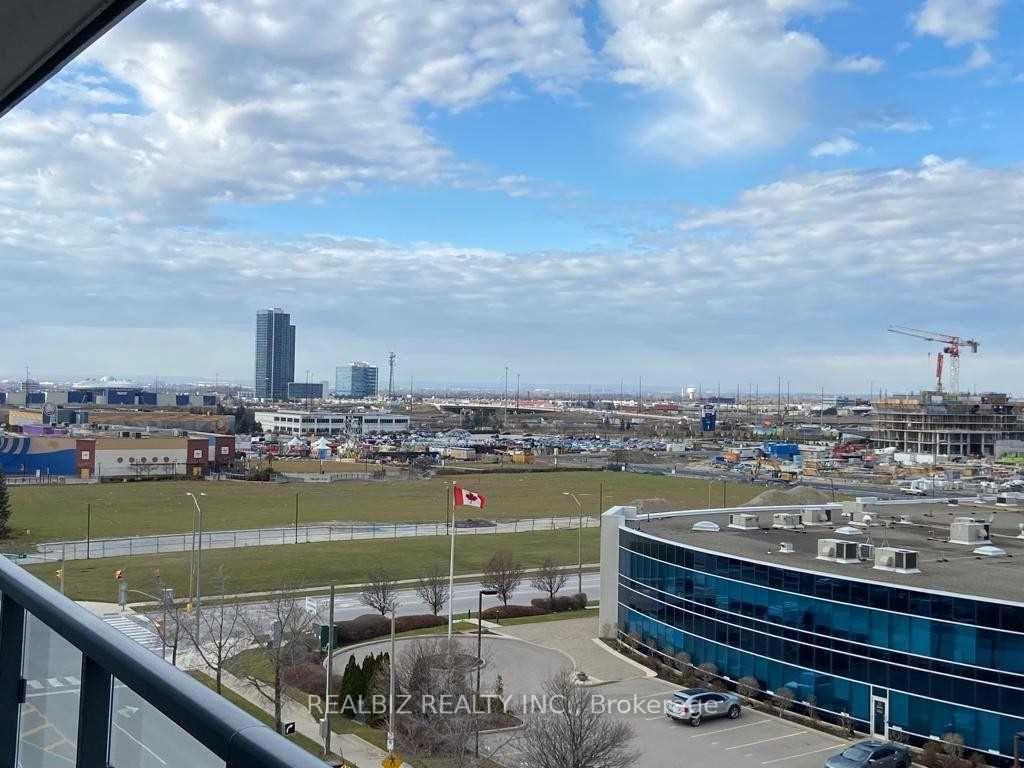 Photo 7 of Unit 618, 10 Honeycrisp Crescent, Vaughan, Vaughan Corporate Centre — HOMEH