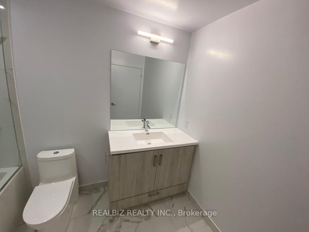 Photo 15 of Unit 618, 10 Honeycrisp Crescent, Vaughan, Vaughan Corporate Centre — HOMEH