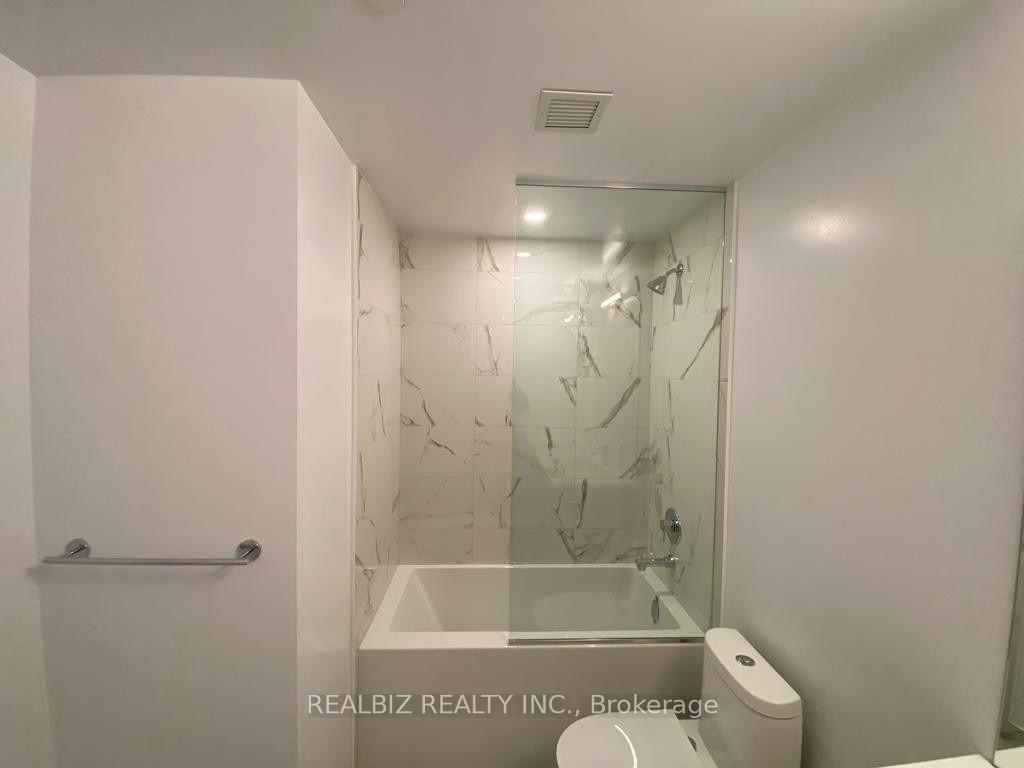 Photo 18 of Unit 618, 10 Honeycrisp Crescent, Vaughan, Vaughan Corporate Centre — HOMEH