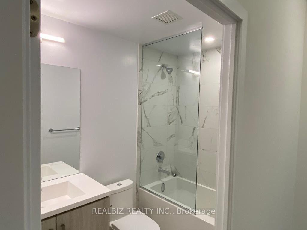 Photo 21 of Unit 618, 10 Honeycrisp Crescent, Vaughan, Vaughan Corporate Centre — HOMEH