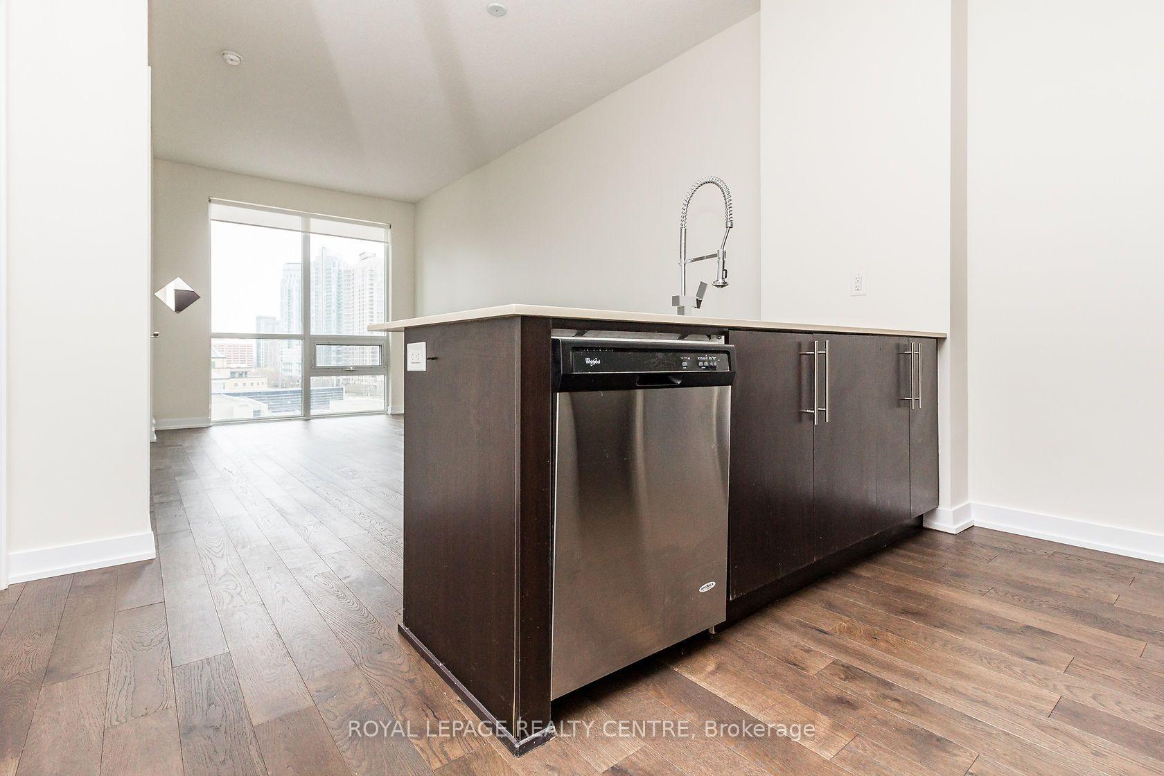 Photo 3 of Unit 607, 510 Curran Place, Mississauga, City Centre — HOMEH