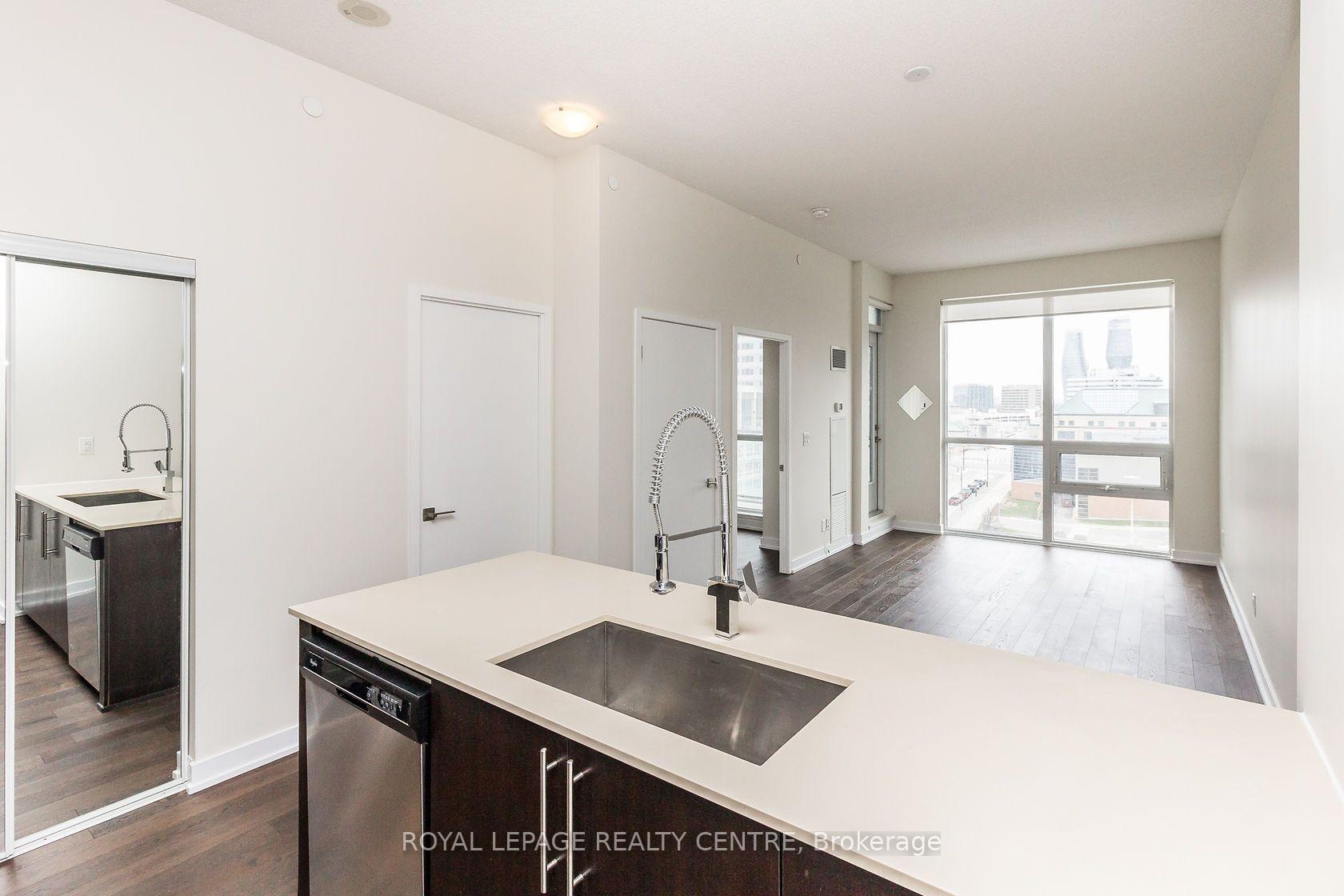 Photo 4 of Unit 607, 510 Curran Place, Mississauga, City Centre — HOMEH