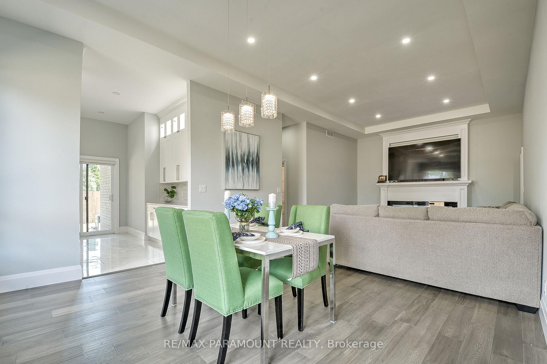 Photo 6 of 1780 Pierre Avenue, Windsor, South Walkerville — HOMEH
