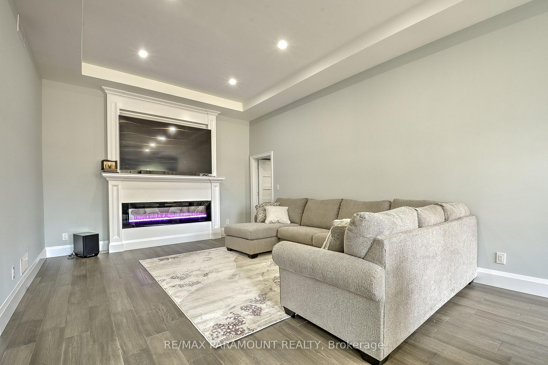 Photo 8 of 1780 Pierre Avenue, Windsor, South Walkerville — HOMEH