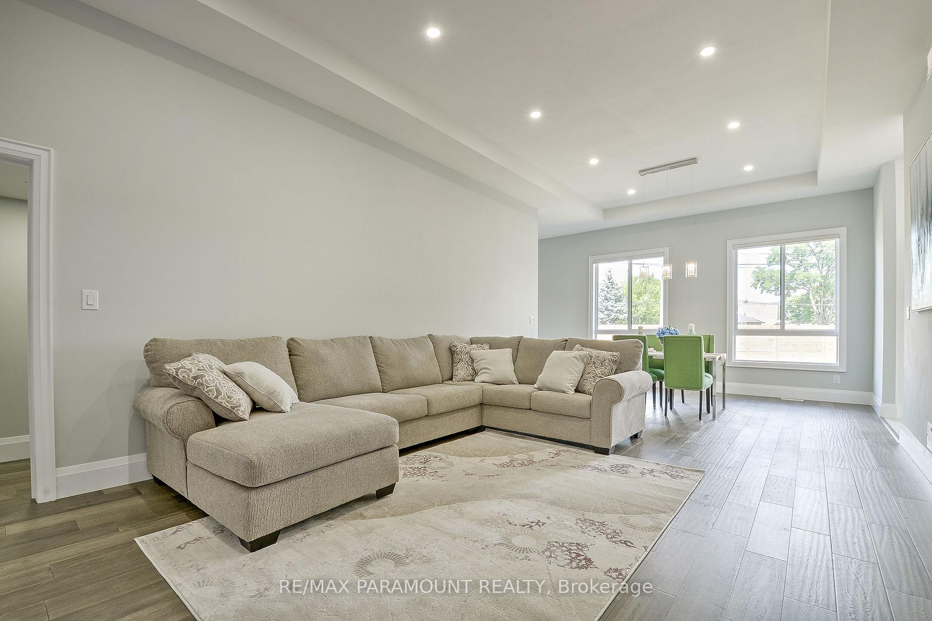 Photo 9 of 1780 Pierre Avenue, Windsor, South Walkerville — HOMEH