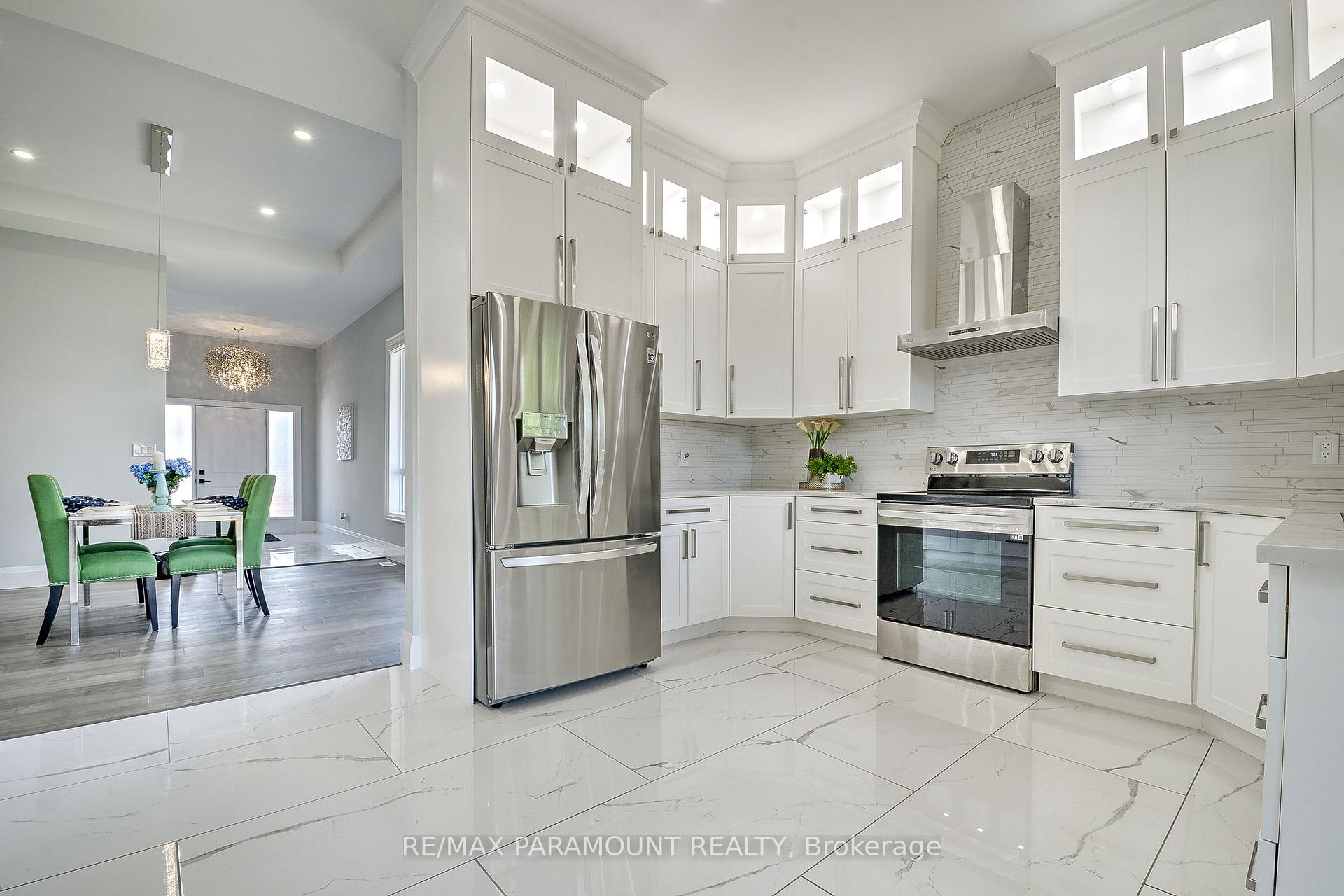 Photo 13 of 1780 Pierre Avenue, Windsor, South Walkerville — HOMEH