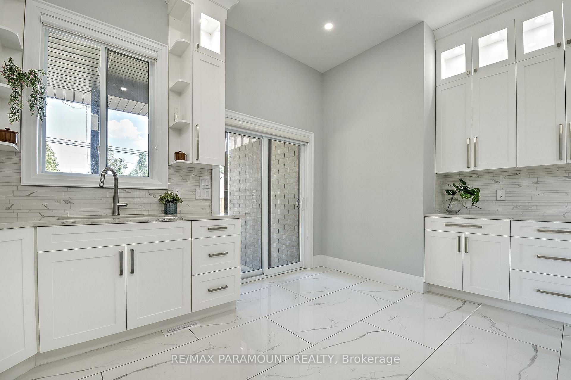 Photo 15 of 1780 Pierre Avenue, Windsor, South Walkerville — HOMEH