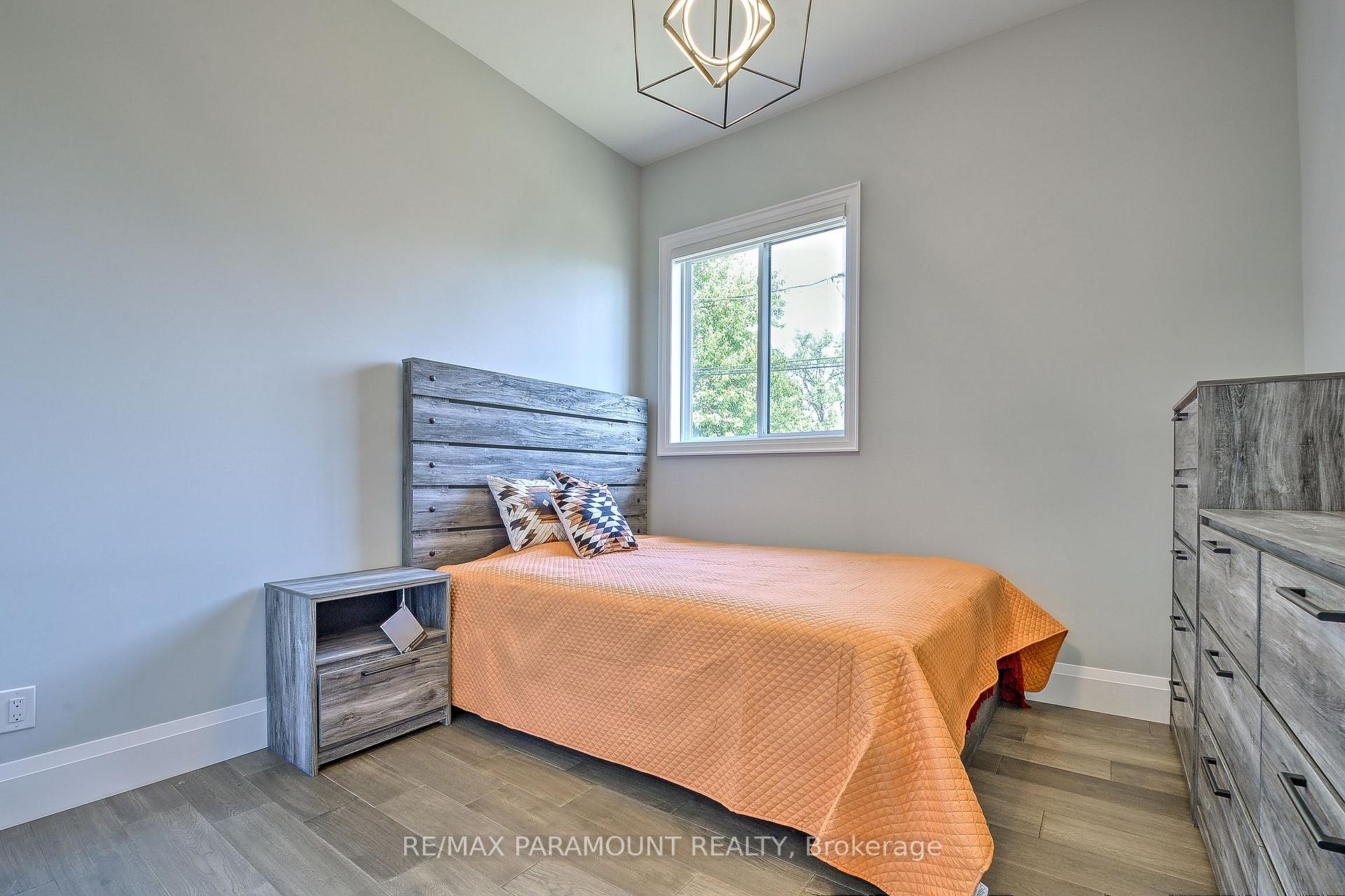 Photo 18 of 1780 Pierre Avenue, Windsor, South Walkerville — HOMEH