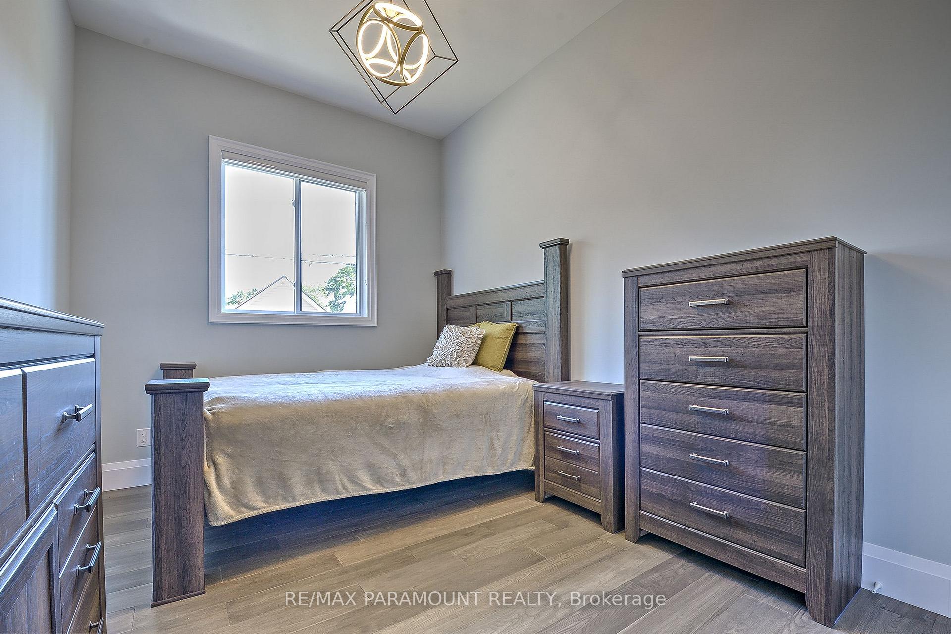 Photo 19 of 1780 Pierre Avenue, Windsor, South Walkerville — HOMEH