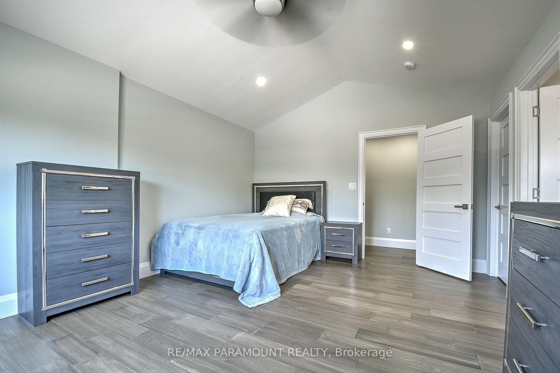 Photo 21 of 1780 Pierre Avenue, Windsor, South Walkerville — HOMEH