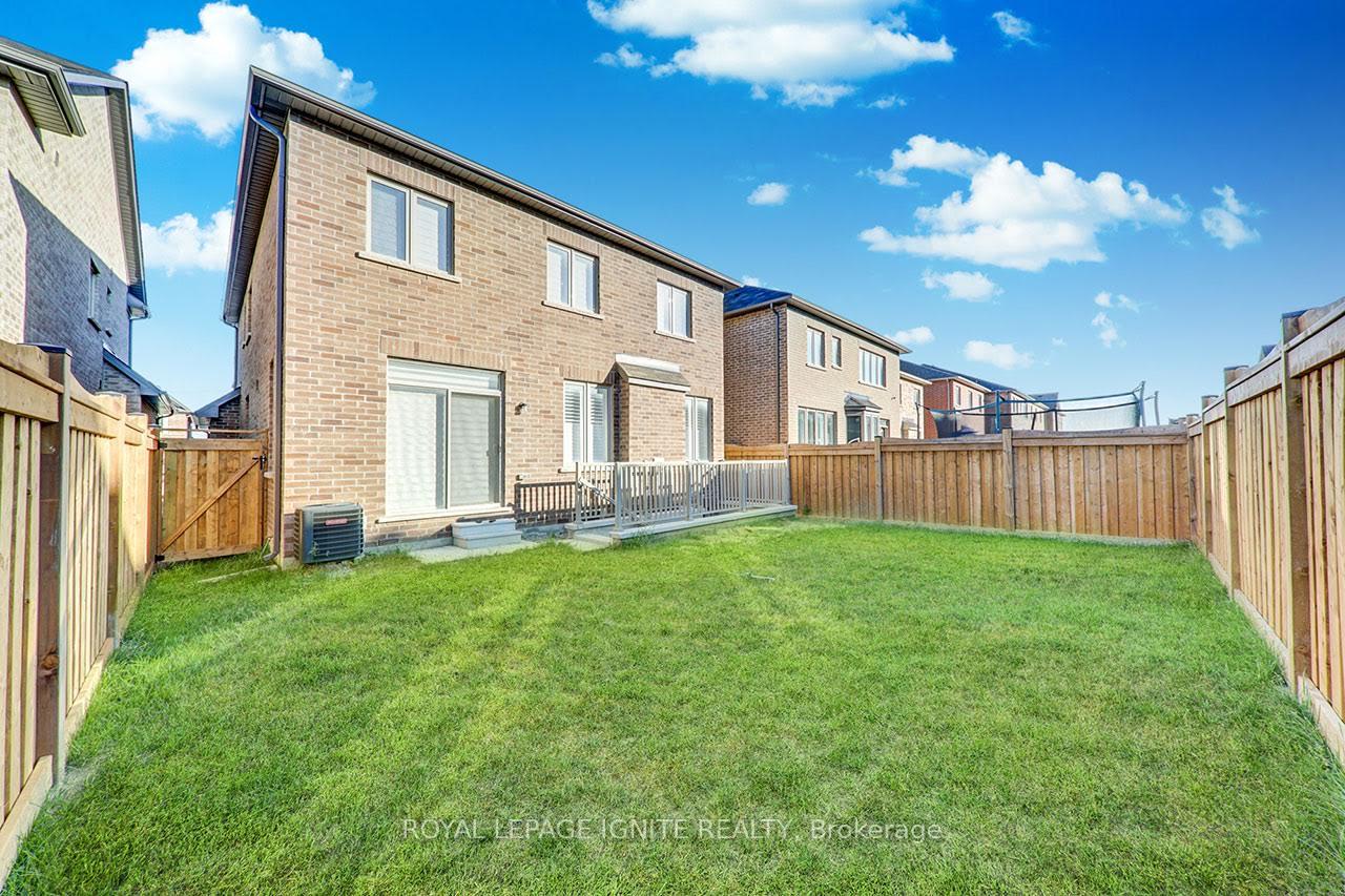 Photo 17 of Unit Basement, 56 Mersey Street, Vaughan, Kleinburg — HOMEH