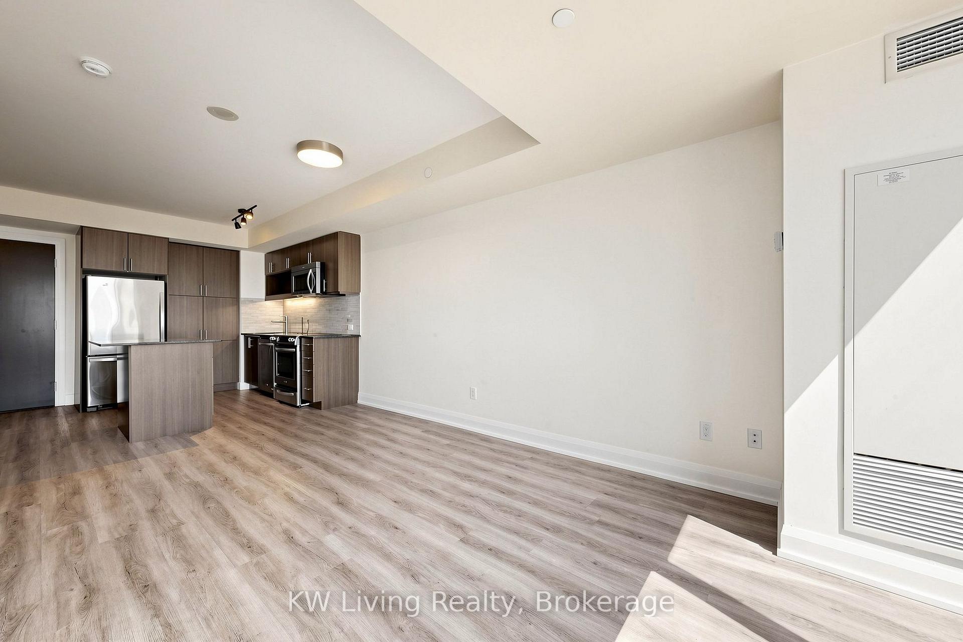 Photo 4 of Unit 312, 18 Graydon Hall Drive, North York, Parkwoods-Donalda — HOMEH