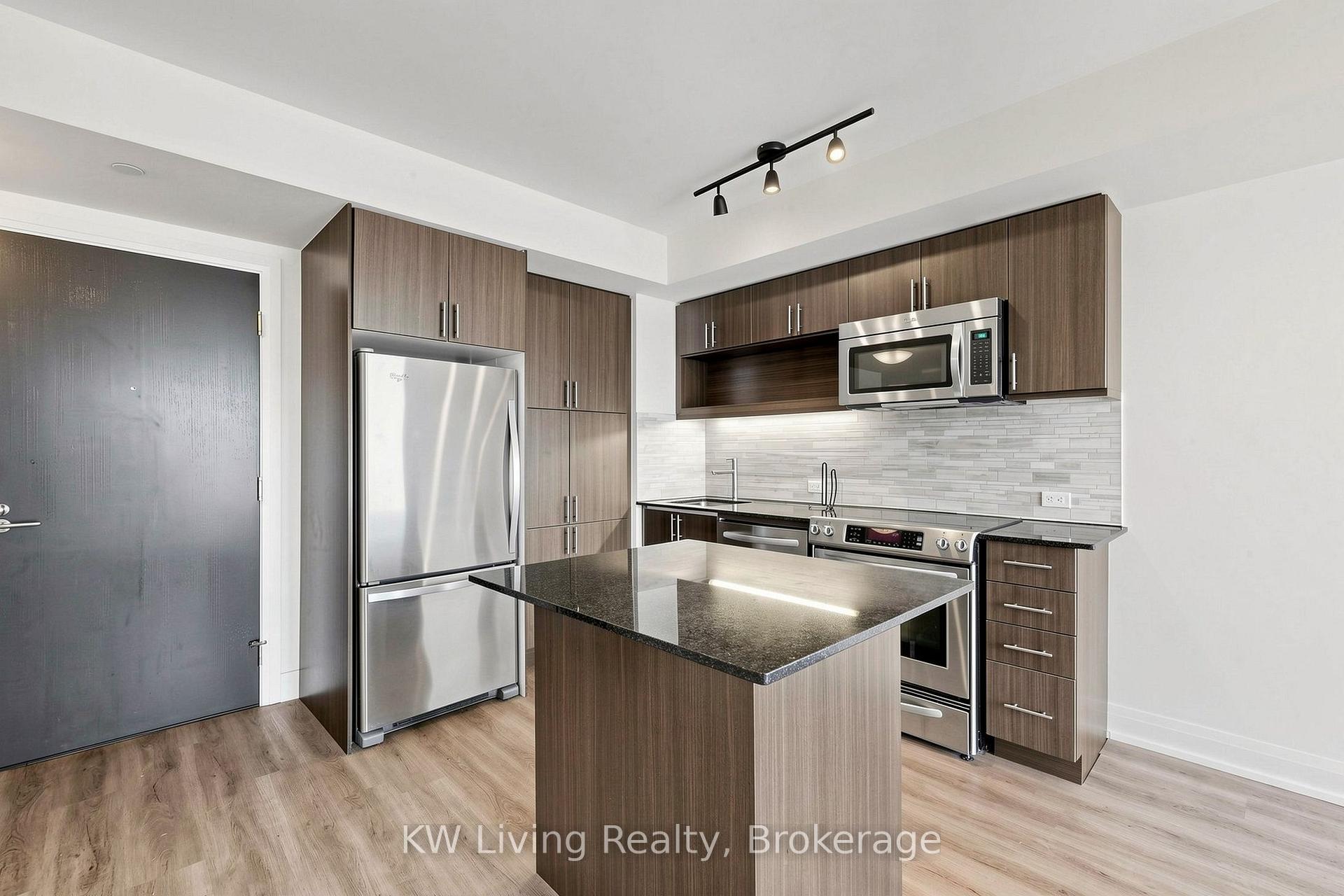 Photo 6 of Unit 312, 18 Graydon Hall Drive, North York, Parkwoods-Donalda — HOMEH