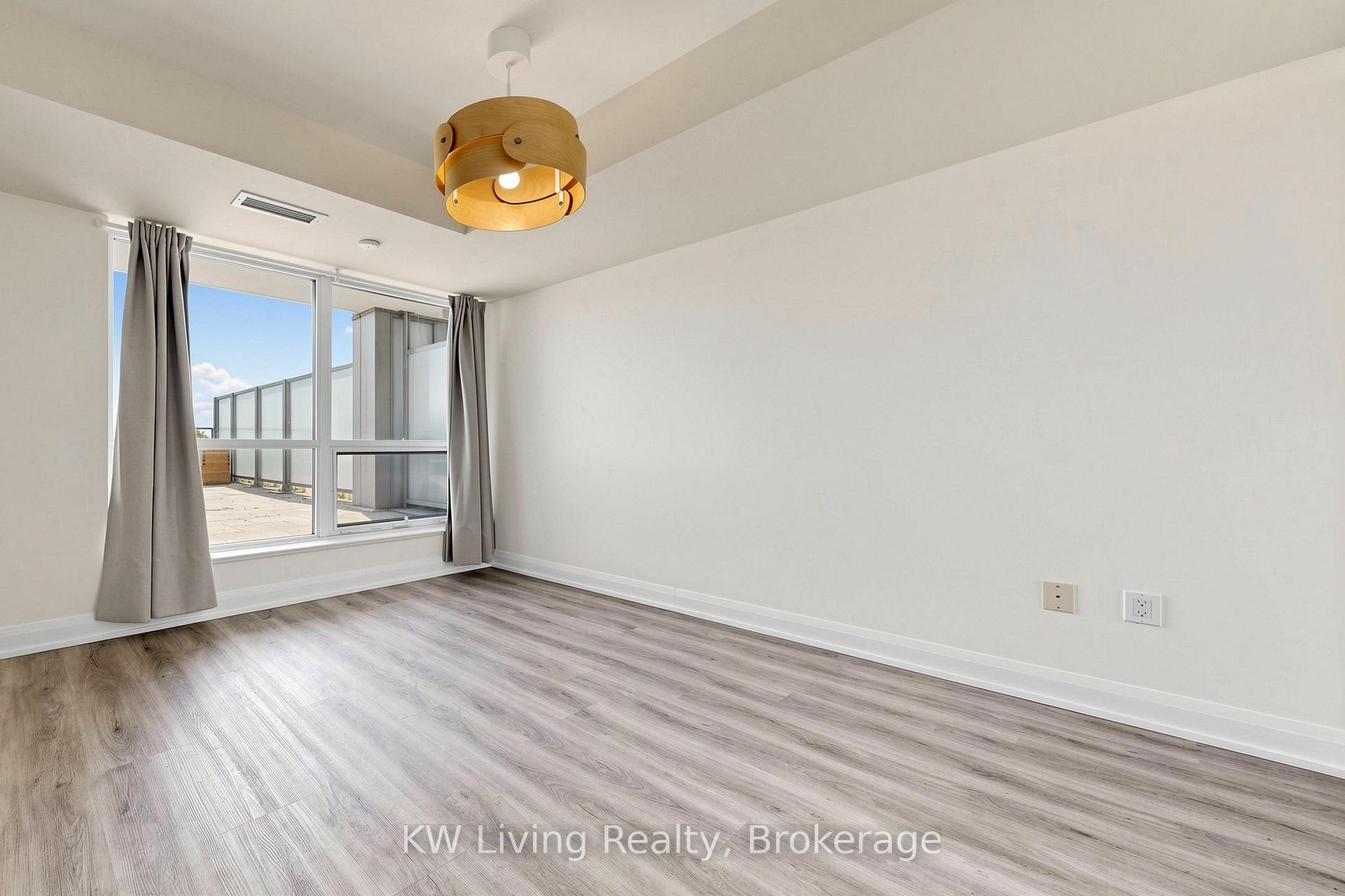 Photo 7 of Unit 312, 18 Graydon Hall Drive, North York, Parkwoods-Donalda — HOMEH